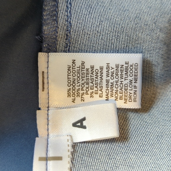 Loft Riviera Short - Picture 3 of 3